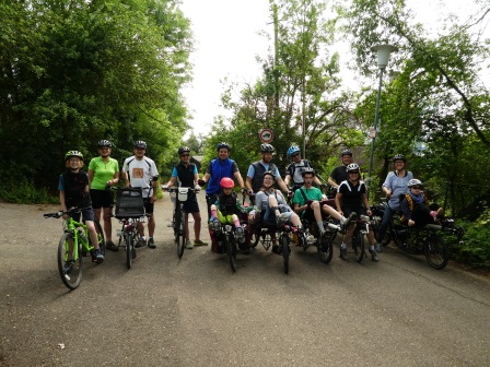 Sechs Pinoteams und drei Einzelradler am Start in Hörvelsingen-Langenau im Lonetal