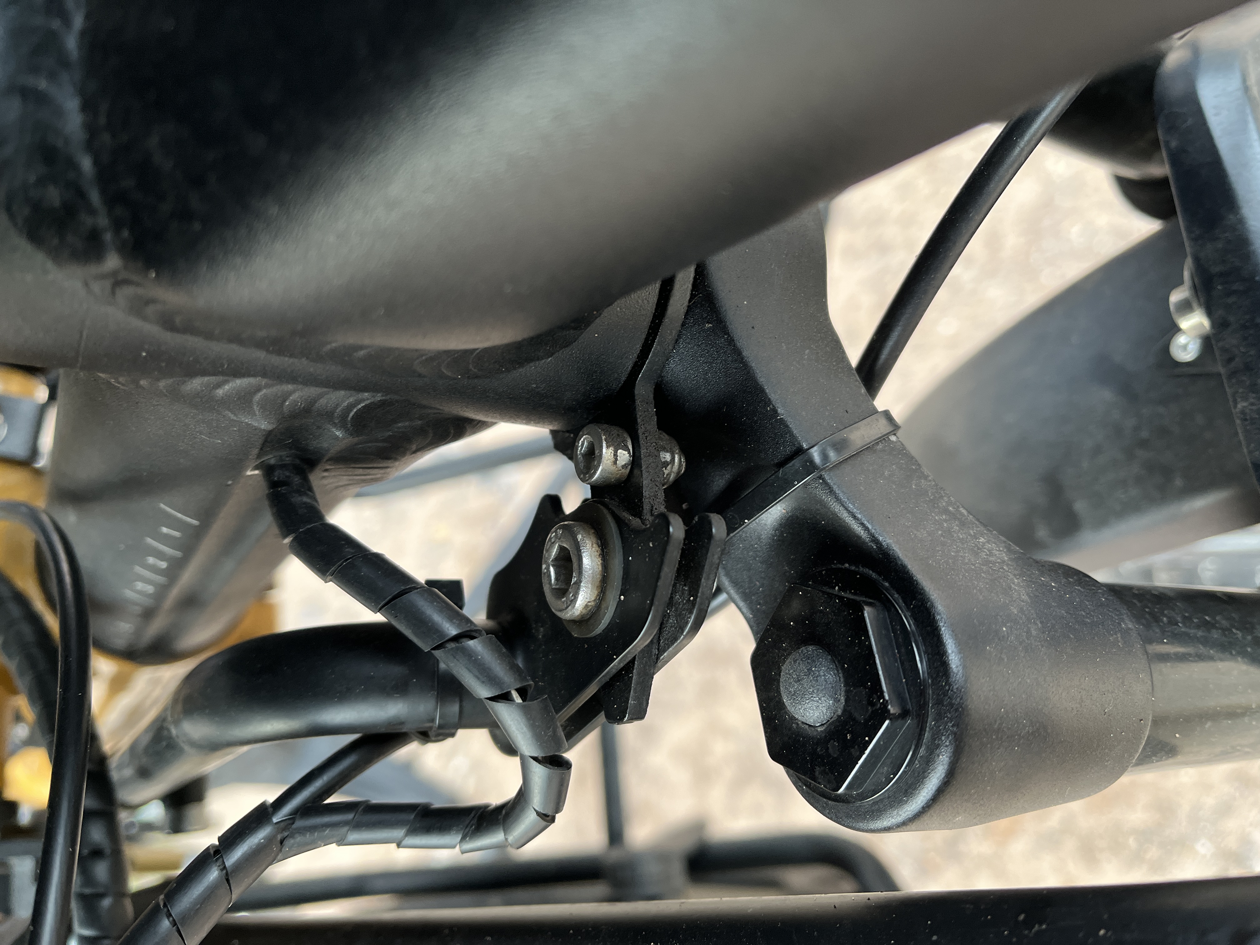 Lenkplatte-und-Gestänge-01