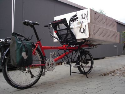 nicht schwer aber Gross - zwei leer Veloschachteln