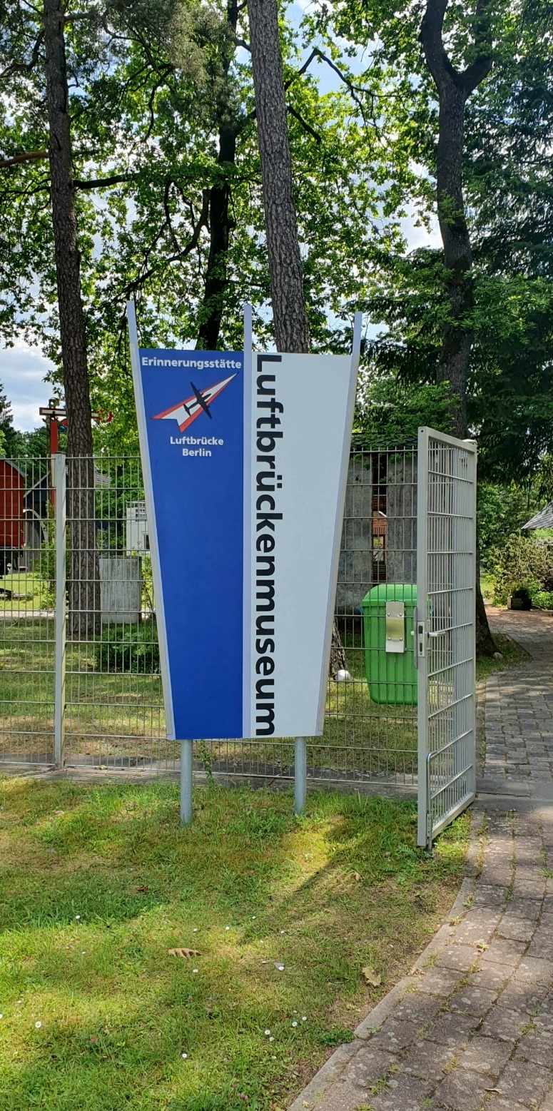 1748948699622.jpg