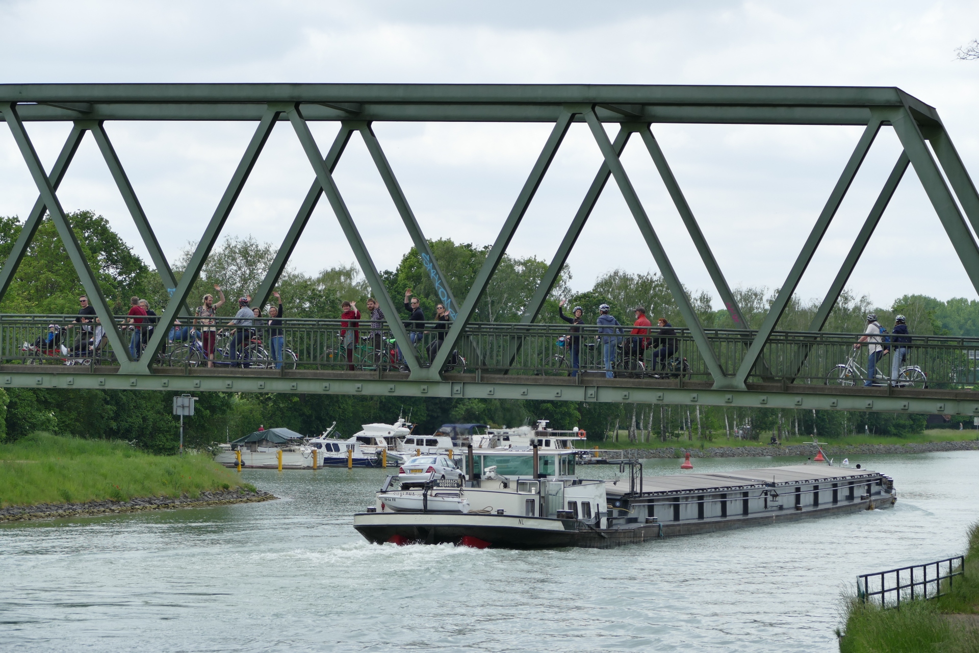 Kanalquerung der schnellen Tandemtour