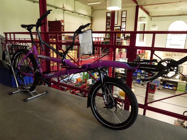 Das ausergewöhnlichste Pino in der Montagehalle...