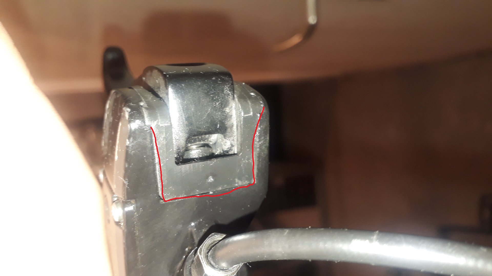 Hier bewegt es sich zueinander