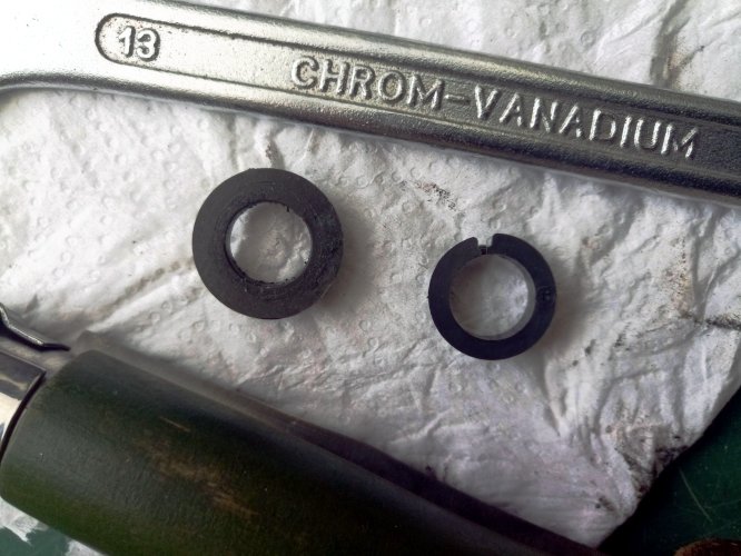 Gleitlager Aufsicht<br />links alt, rechts neu