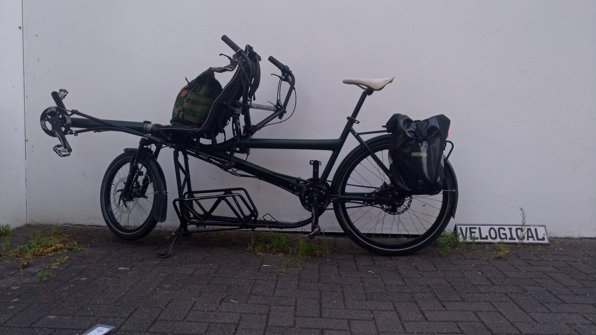 Pina bei Velogical auf dem Kundenparkplatz