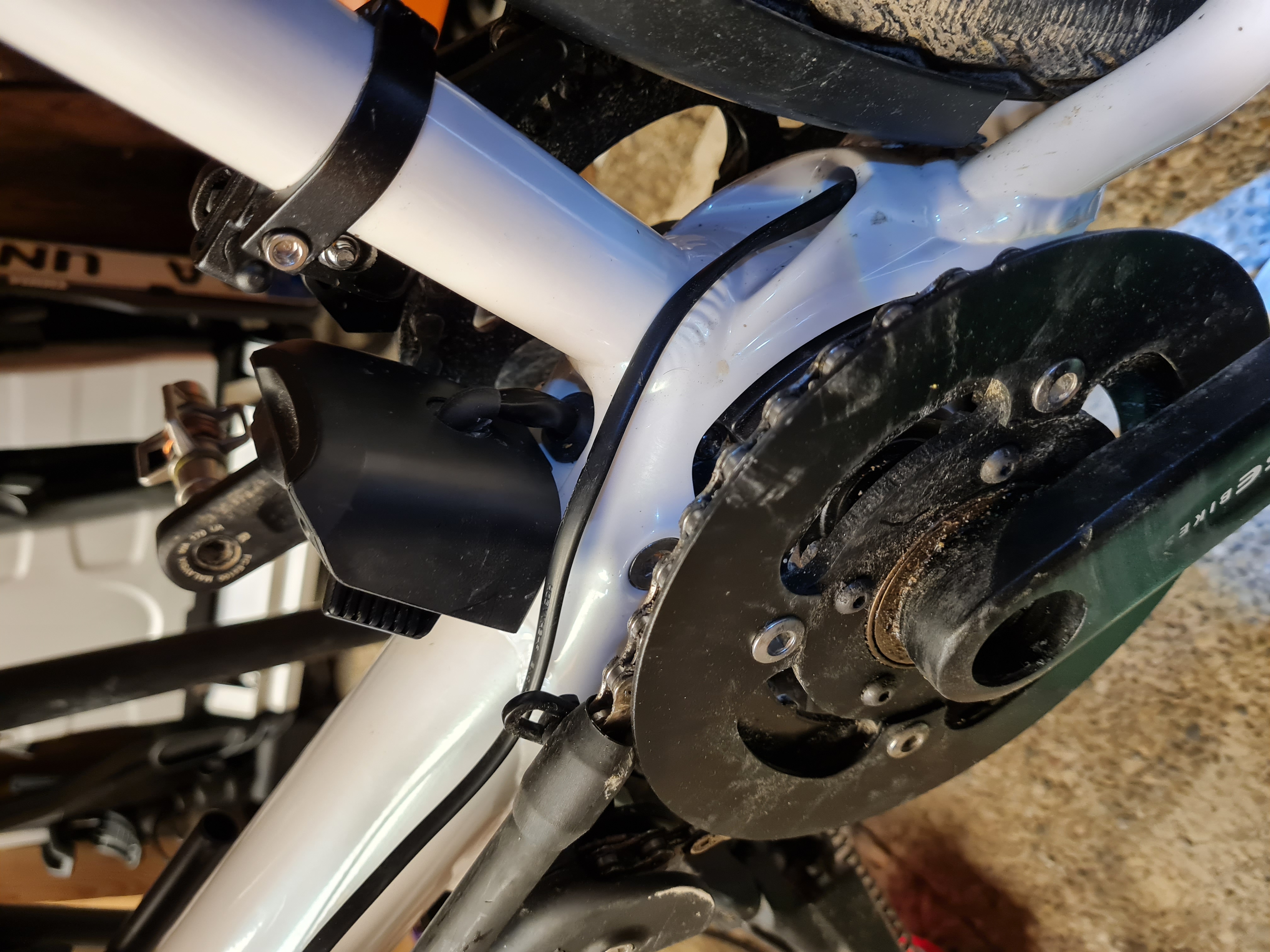 Neue Leitung zur USB Elektronik außen noch nicht verlegt