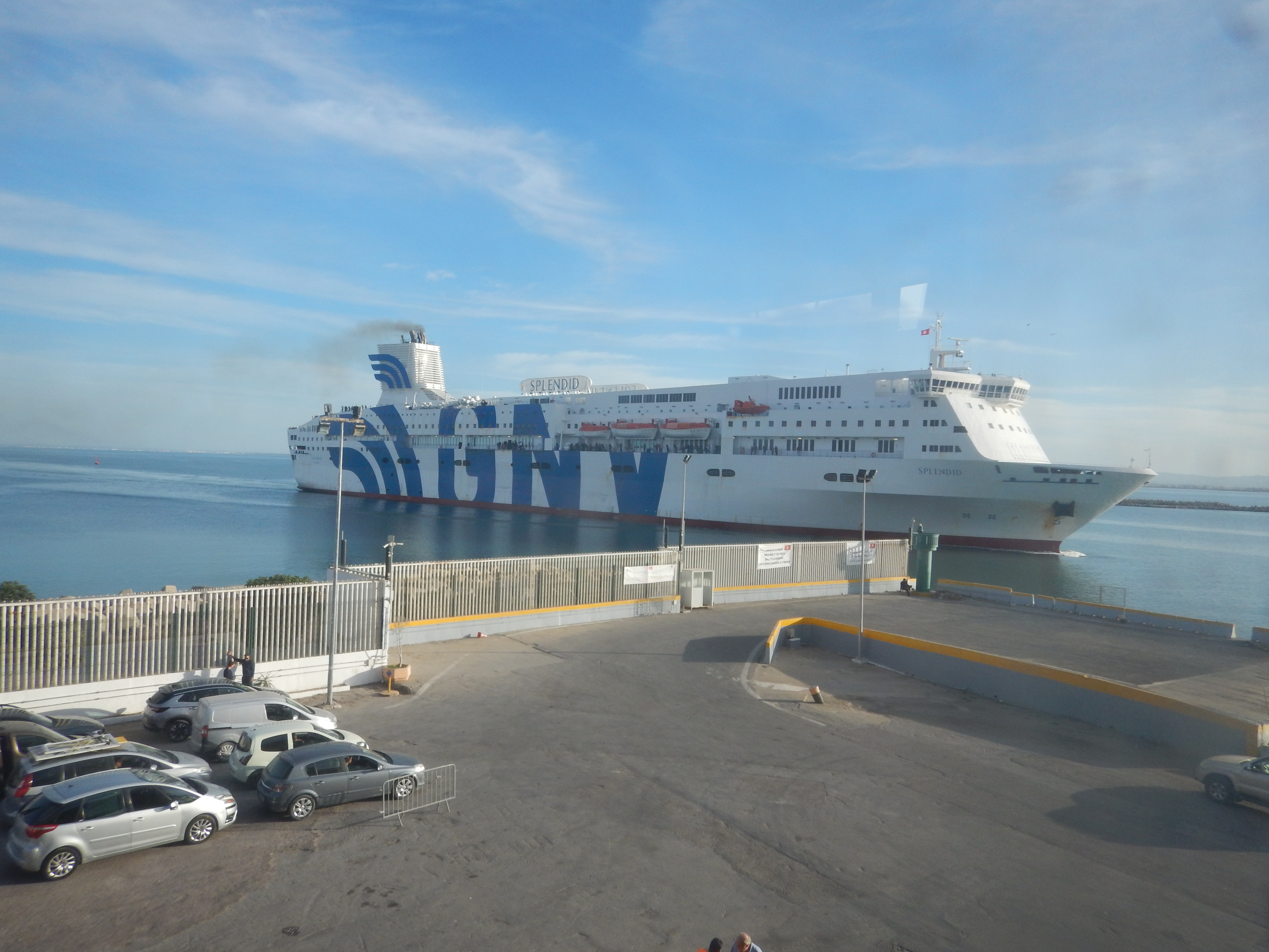 &quot;unser&quot; Schiff beim Einlaufen in Tunis für die Rückreise