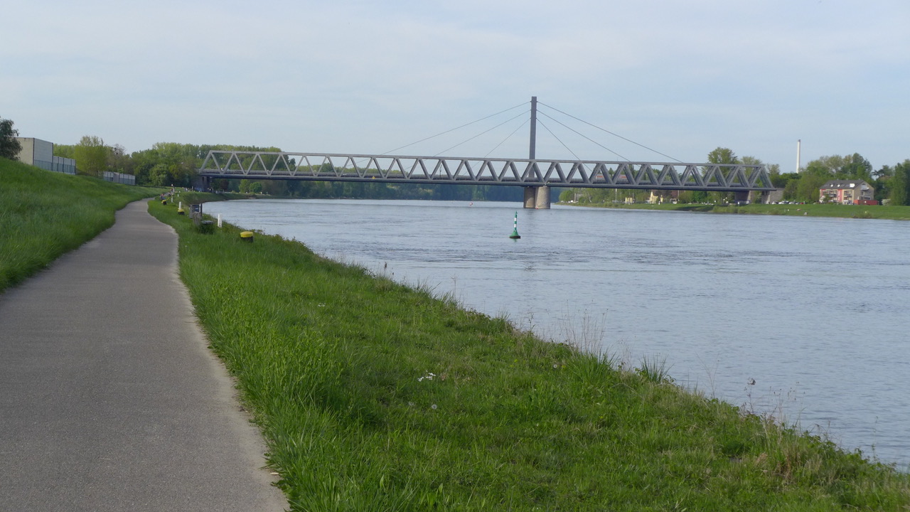 Rheinbrücke bei Karlsruhe