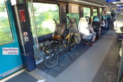 10 - in der Nord-Bahn am frühen Morgen