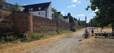 Satdtmauer Duisburg.jpg