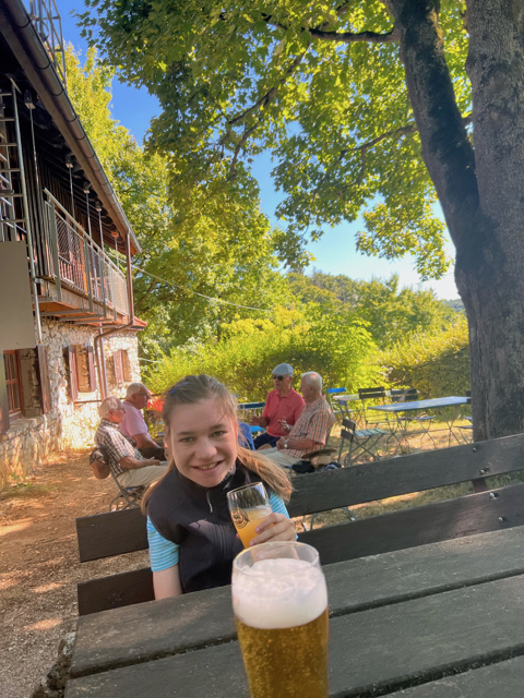 Im Biergarten.jpg