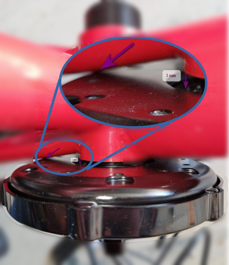 Abstand-Motor-Kettenstrebe-zoomin.jpg